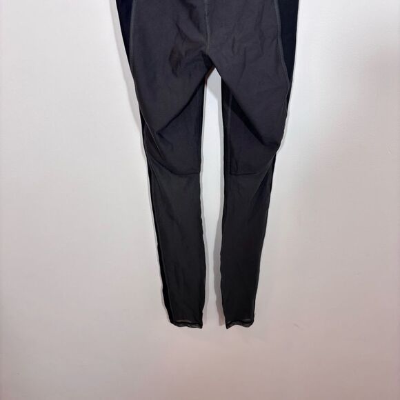 Women's UA Project Rock HeatGear® No-Slip Waistband Leggings size XS - Picture 8 of 13